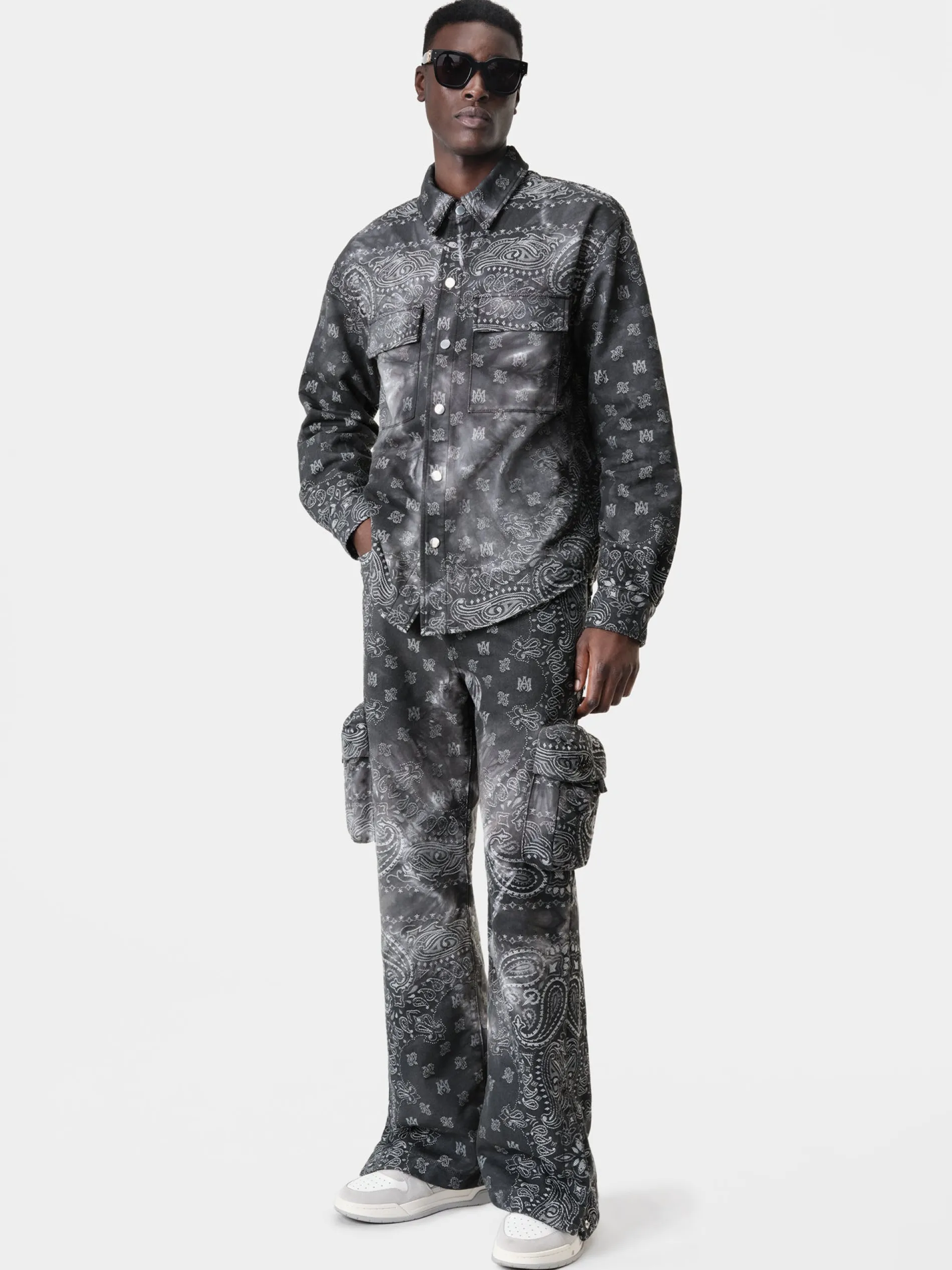 AMIRI Denim<TIE DYE BANDANA M65 BAGGY CARGO Dark Grey