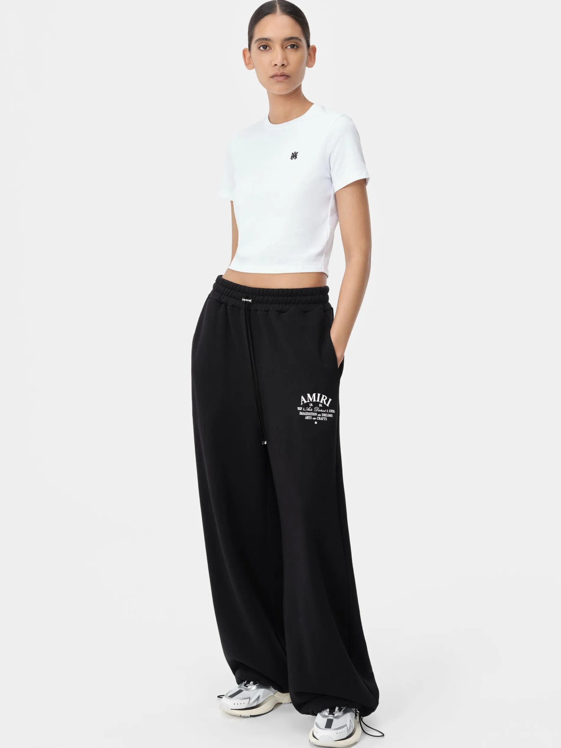 AMIRI Shorts & Sweatpants|Jersey<WOMEN'S ARTS DISTRICT FLARE SWEATPANT BLACK